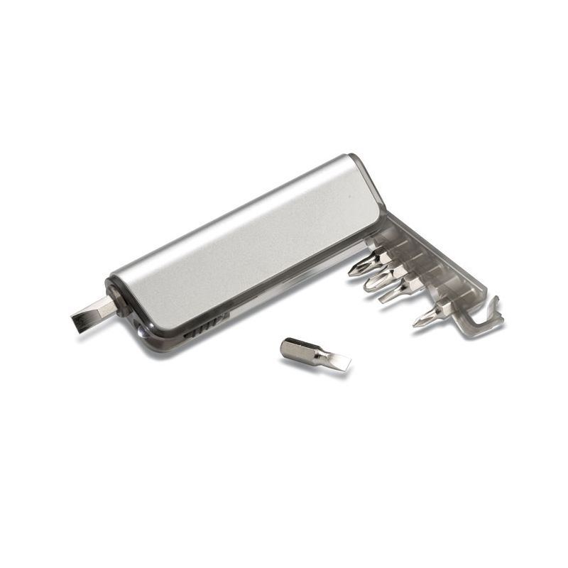 Set d'outils et lampe torche