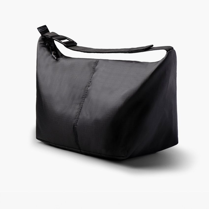 Sac isotherme déjeuner Chili 8L avec décapsuleur en matériau recyclé des océans.
