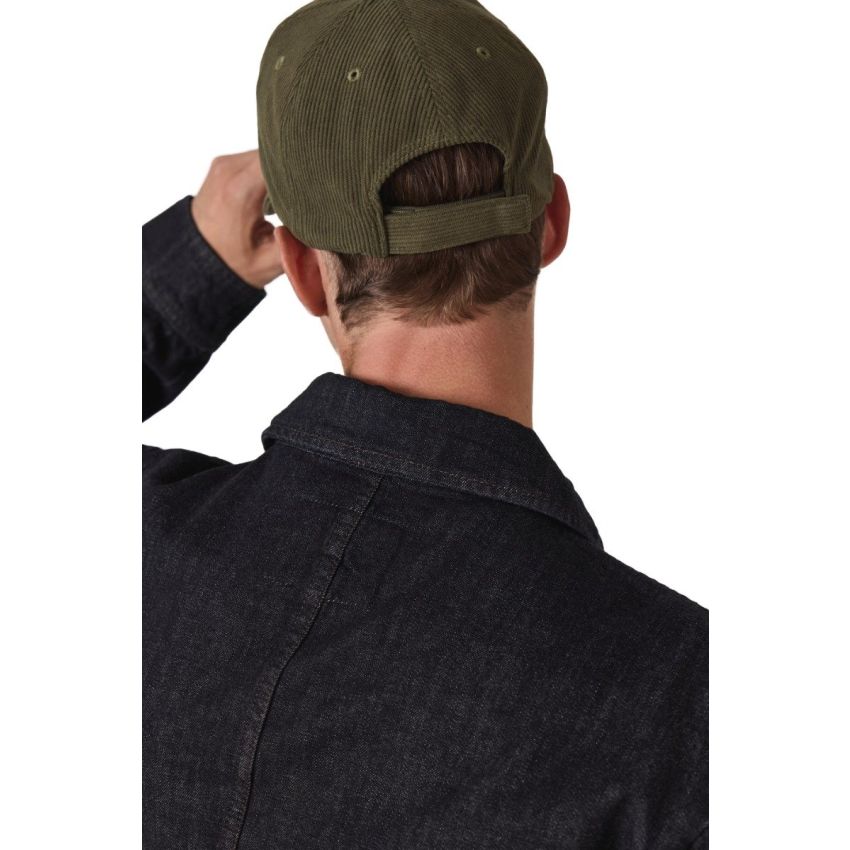Casquette à 5 panneaux en velours côtelé