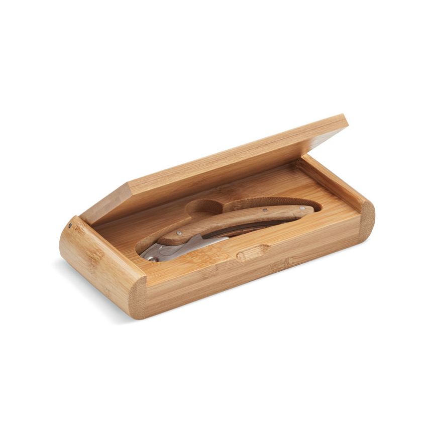 Couteau en acier inoxydable et bambou