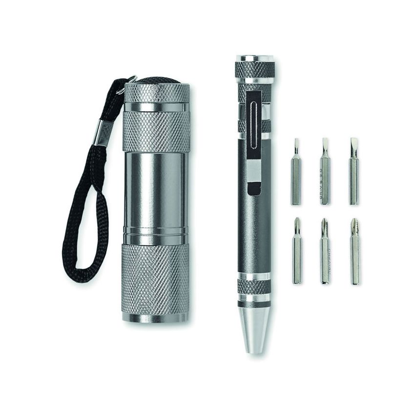 Ensemble de lampe torche et d'outils